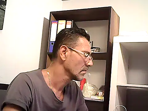 mastercharisma35 Adlı Modelin Web Kamerası Şovu