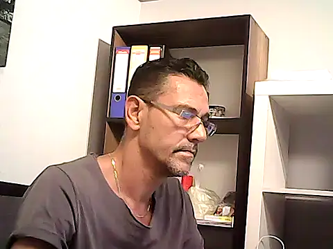 mastercharisma35 Adlı Modelin Web Kamerası Şovu