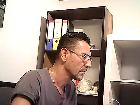 mastercharisma35 Adlı Modelin Web Kamerası Şovu