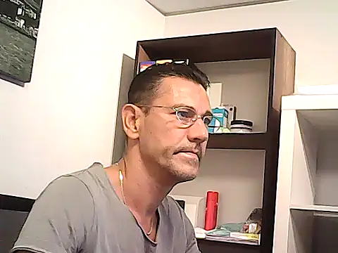 mastercharisma35 在線直播表演