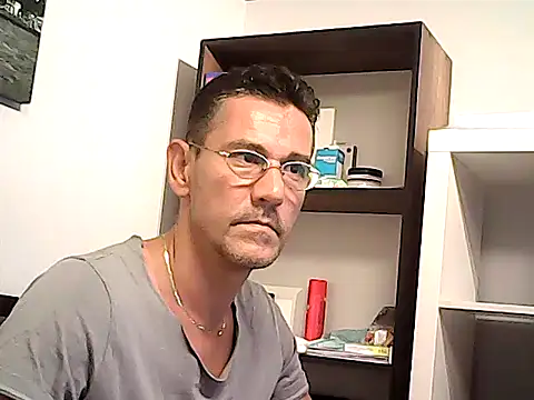 mastercharisma35 Adlı Modelin Web Kamerası Şovu