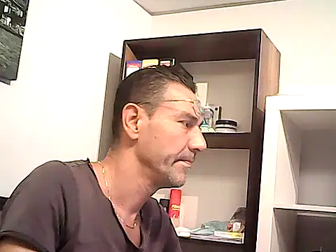 mastercharisma35's Webcam Show