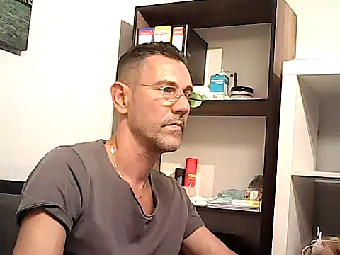 mastercharisma35 Adlı Modelin Web Kamerası Şovu