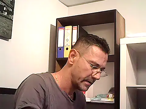 mastercharisma35 Adlı Modelin Web Kamerası Şovu