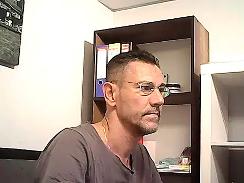 mastercharisma35 Adlı Modelin Web Kamerası Şovu