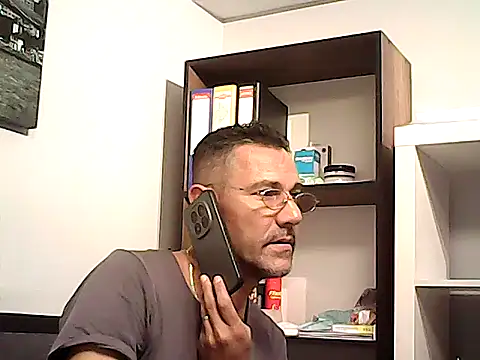 mastercharisma35 Adlı Modelin Web Kamerası Şovu