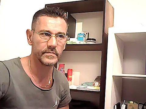 mastercharisma35 Adlı Modelin Web Kamerası Şovu