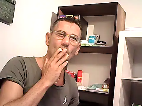 mastercharisma35 Adlı Modelin Web Kamerası Şovu