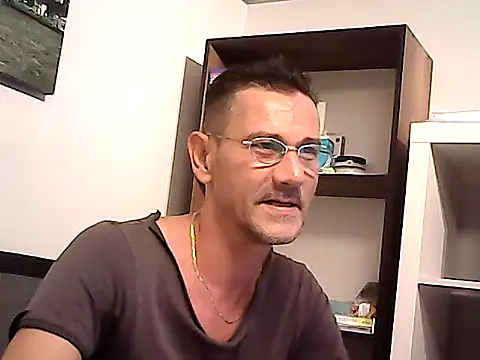 mastercharisma35 Adlı Modelin Web Kamerası Şovu