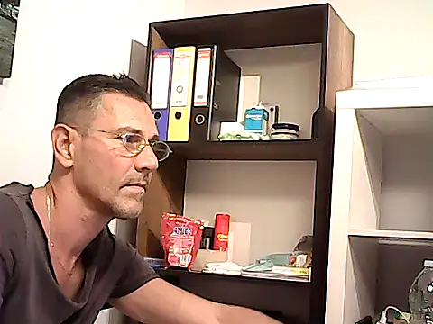 mastercharisma35 Adlı Modelin Web Kamerası Şovu