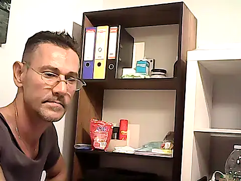 mastercharisma35 Adlı Modelin Web Kamerası Şovu