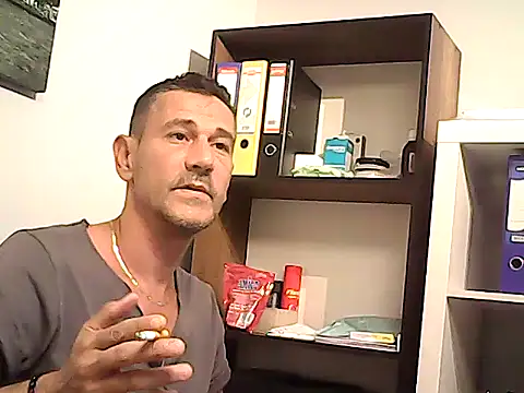 mastercharisma35 Adlı Modelin Web Kamerası Şovu