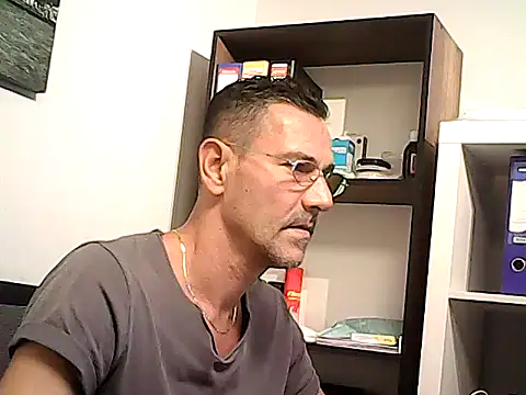 mastercharisma35 Adlı Modelin Web Kamerası Şovu