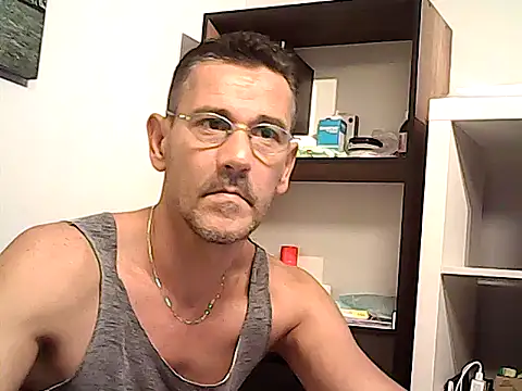 mastercharisma35 Adlı Modelin Web Kamerası Şovu