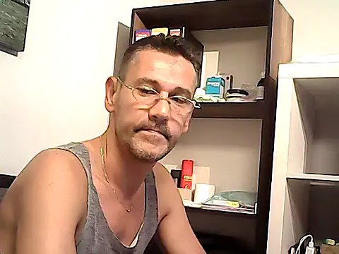 mastercharisma35 Adlı Modelin Web Kamerası Şovu