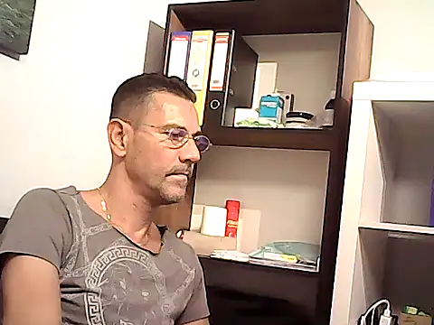 mastercharisma35 Adlı Modelin Web Kamerası Şovu