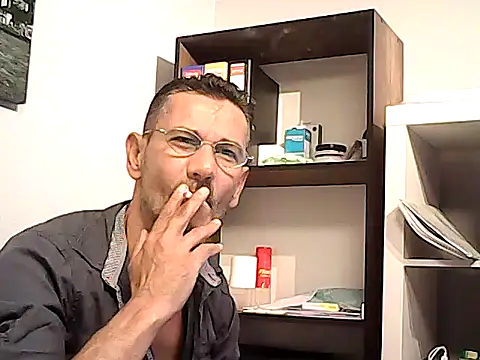 mastercharisma35 Adlı Modelin Web Kamerası Şovu