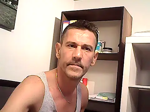 mastercharisma35 Adlı Modelin Web Kamerası Şovu