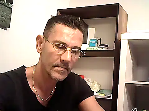 mastercharisma35's Webcam Show
