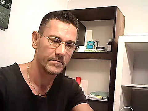 mastercharisma35 Adlı Modelin Web Kamerası Şovu