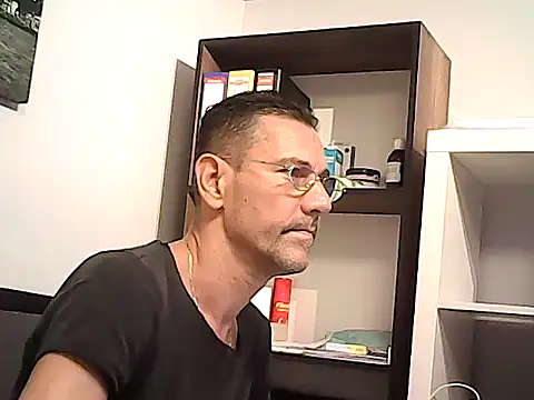 mastercharisma35 Adlı Modelin Web Kamerası Şovu