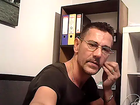 mastercharisma35 Adlı Modelin Web Kamerası Şovu