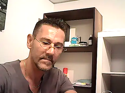 mastercharisma35 Adlı Modelin Web Kamerası Şovu