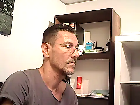 mastercharisma35 Adlı Modelin Web Kamerası Şovu