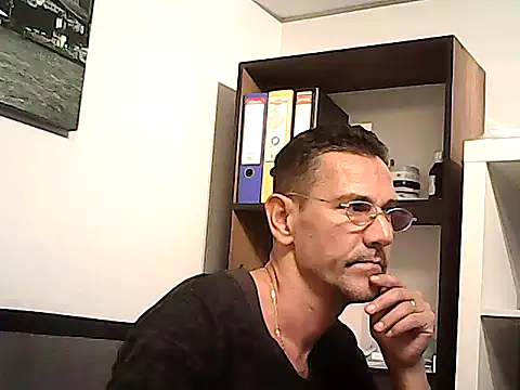 mastercharisma35 Adlı Modelin Web Kamerası Şovu