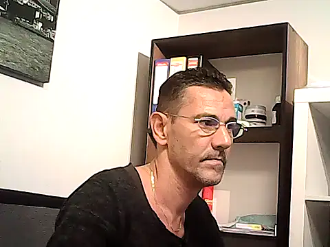 XXX chat uživo modela mastercharisma35