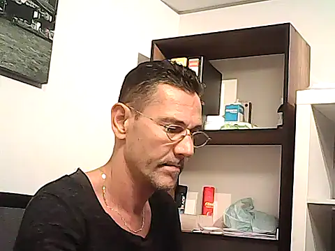 mastercharisma35 Adlı Modelin Web Kamerası Şovu