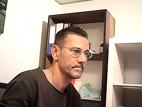 mastercharisma35 Adlı Modelin Web Kamerası Şovu