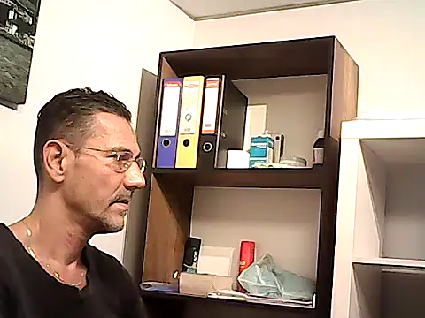 mastercharisma35 Adlı Modelin Web Kamerası Şovu