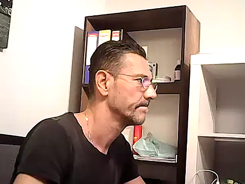 mastercharisma35 Adlı Modelin Web Kamerası Şovu