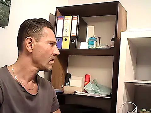 mastercharisma35 Adlı Modelin Web Kamerası Şovu