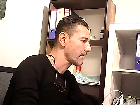 mastercharisma35 Adlı Modelin Web Kamerası Şovu