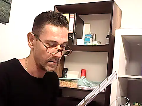 mastercharisma35 Adlı Modelin Web Kamerası Şovu