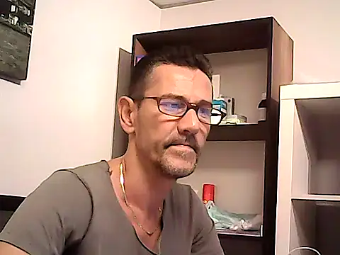 mastercharisma35 Adlı Modelin Web Kamerası Şovu