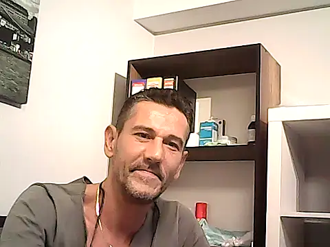 mastercharisma35 Adlı Modelin Web Kamerası Şovu
