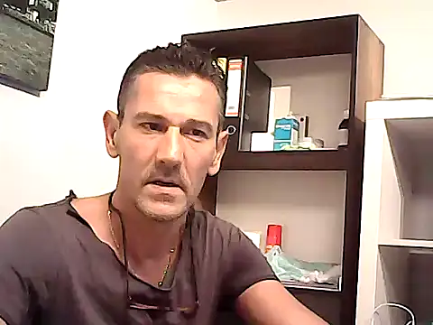 mastercharisma35 Adlı Modelin Web Kamerası Şovu