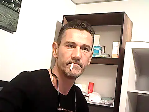 Show de mastercharisma35 na webcam