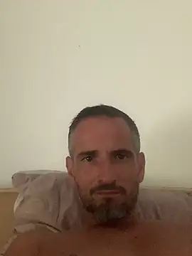 Show modela mika13113 na web-kameri