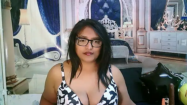 IndiaBlackPanther: вебкам-шоу