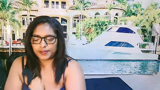 IndiaBlackPanther Show in webcam