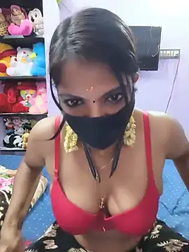 Pokazy przed kamerką – Tamil_Ishu