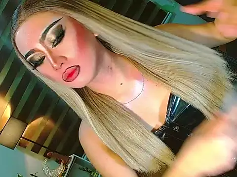 HOLLYWOOD_QUEEN_88 Show in webcam