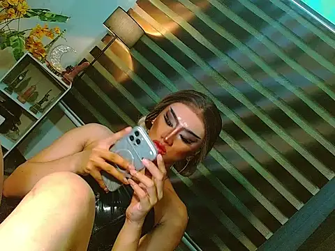 Show Webcam de HOLLYWOOD_QUEEN_88