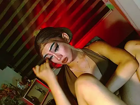 Show de HOLLYWOOD_QUEEN_88 na webcam