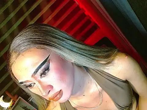HOLLYWOOD_QUEEN_88 Pertunjukan Webcam