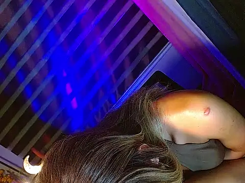 HOLLYWOOD_QUEEN_88 Webcam-Show